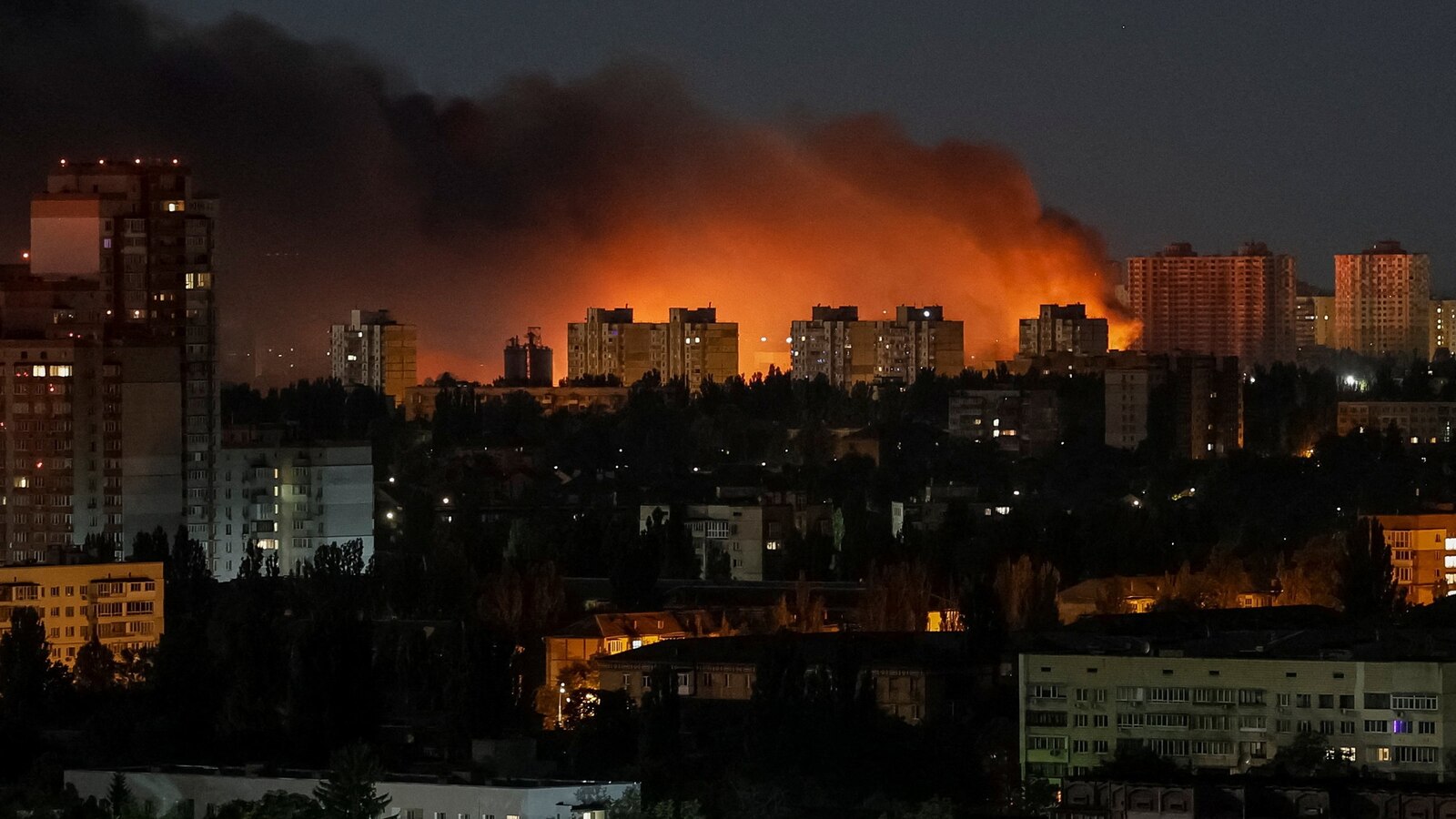 Russian strikes on Ukraine kill 8, Zelenskyy blames ‘insufficient’ air defense