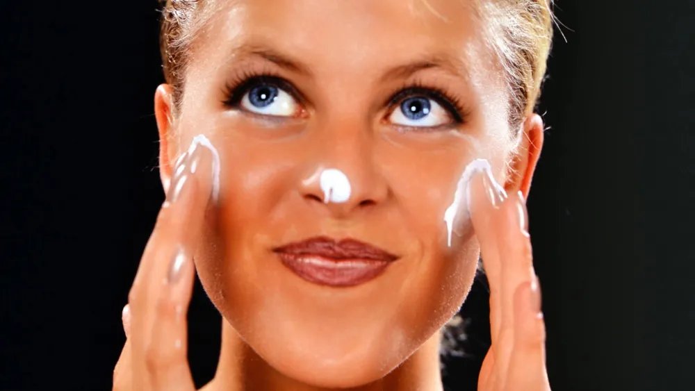 How to Effectively Incorporate Peptides Into Your Skin Care Routine