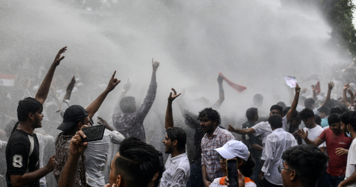 Water cannon deployed at India education system protests | Protests