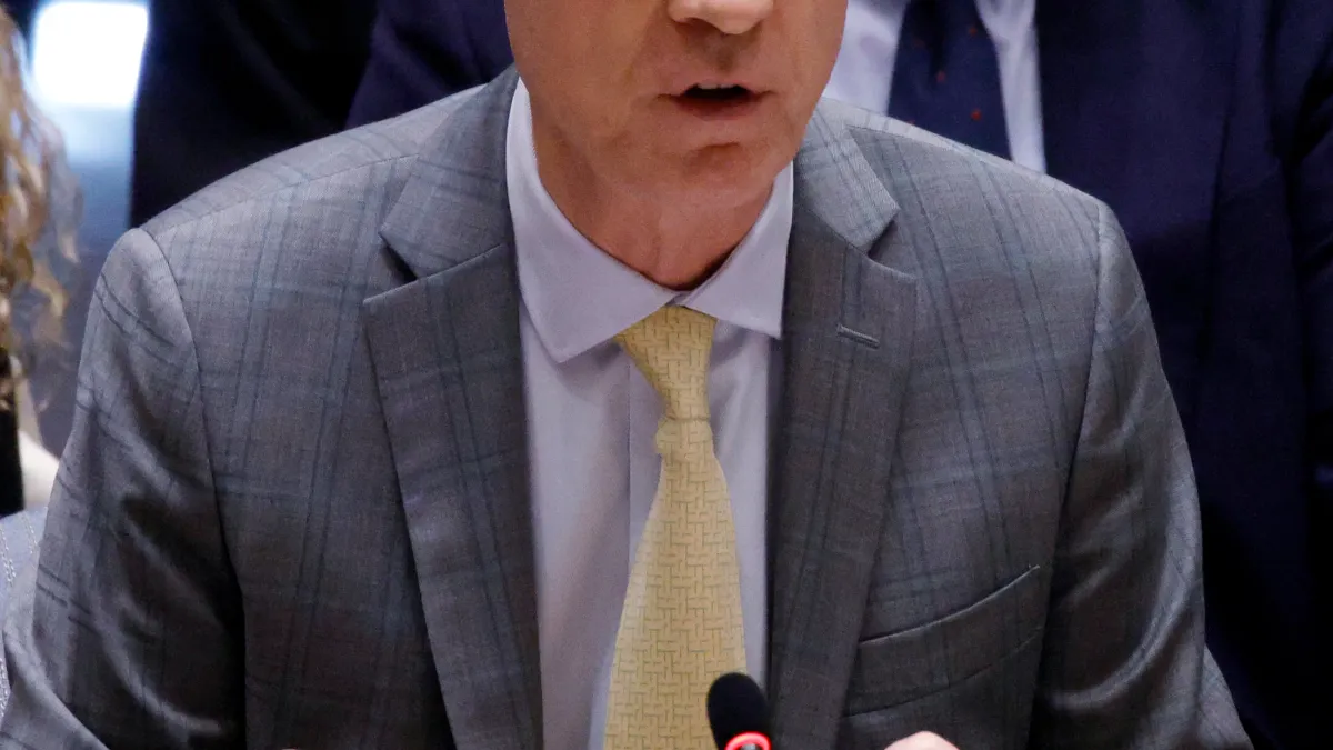 US diplomats walk out as France addresses UN Security Council | Conflict News