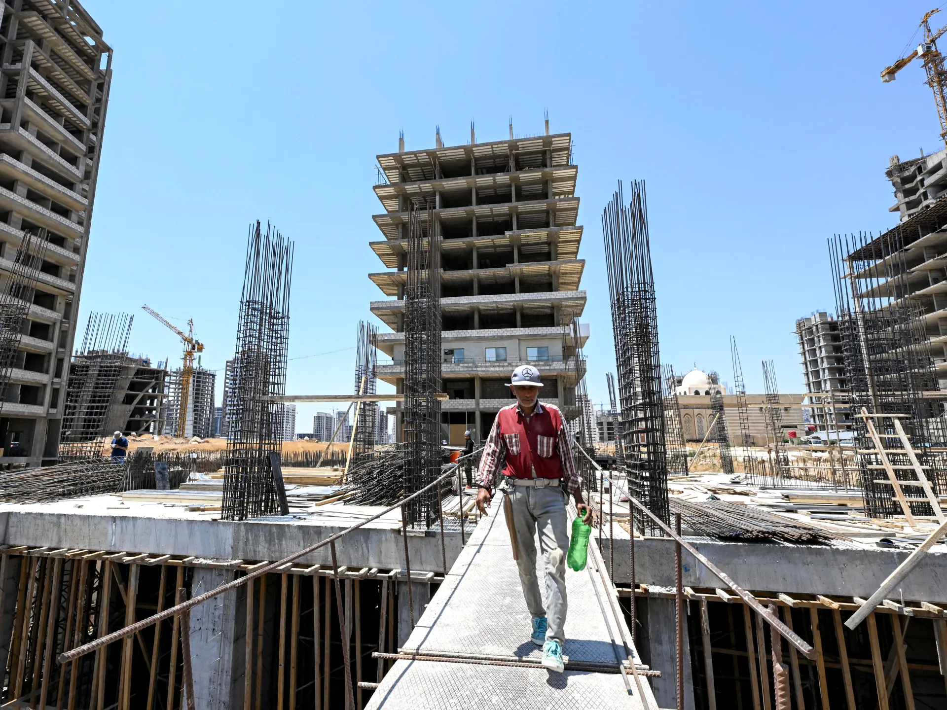From Toronto to Damascus: Syrians return home aiming to rebuild country | Syria’s War News