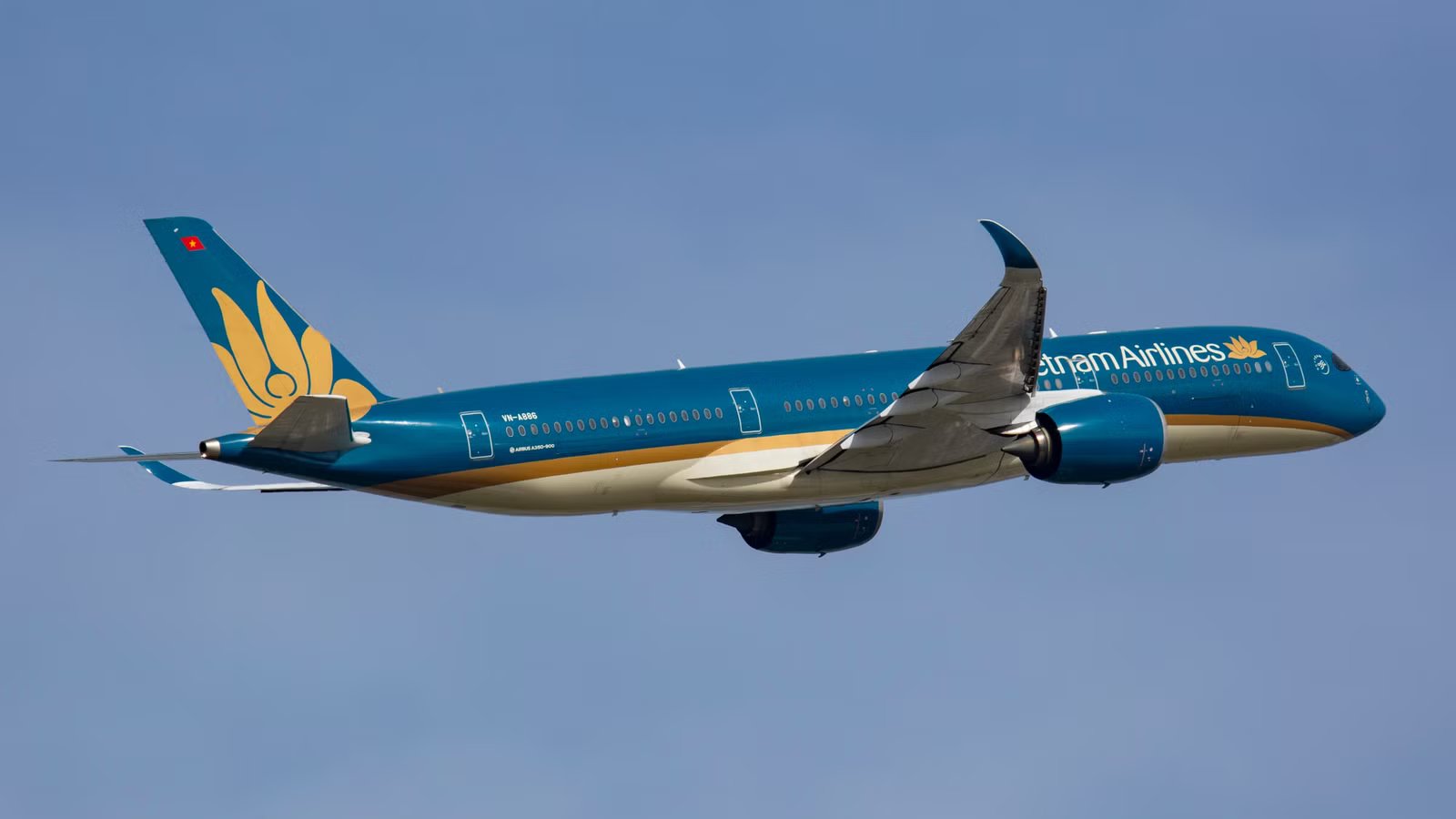Vietnam Airlines Just Flew The World’s 2nd Longest A350 Flight Ever: Here’s Why