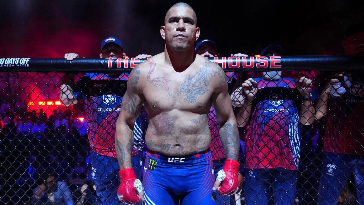 Alex Pereira eyes UFC return in November at heavyweight