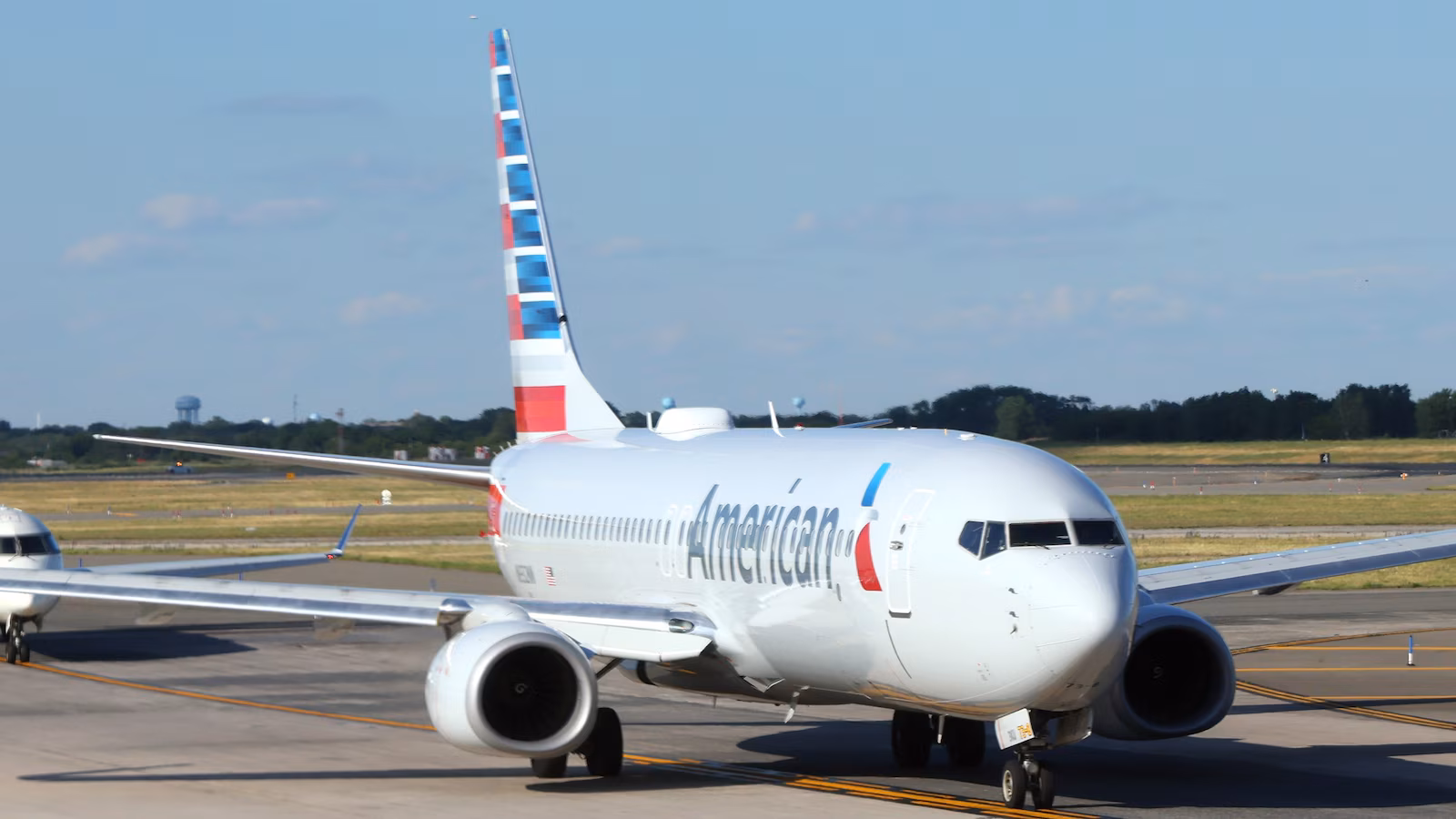 American Airlines flights resume after brief IT outage led to nationwide ground stop