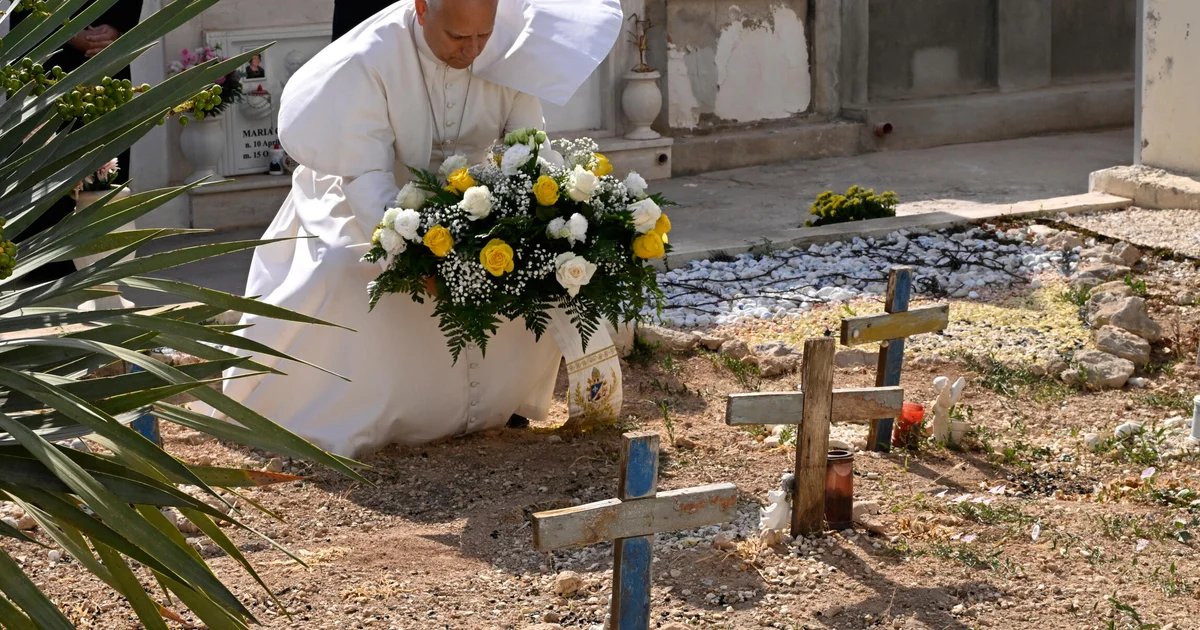 Pope Leo spends July Fourth at migrant cemetery in Italy, meets with U.S. ambassador