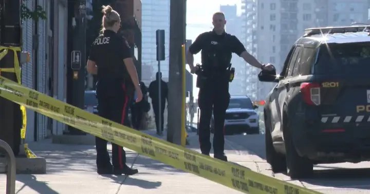 Man in hospital with serious injuries after being assaulted in downtown Calgary