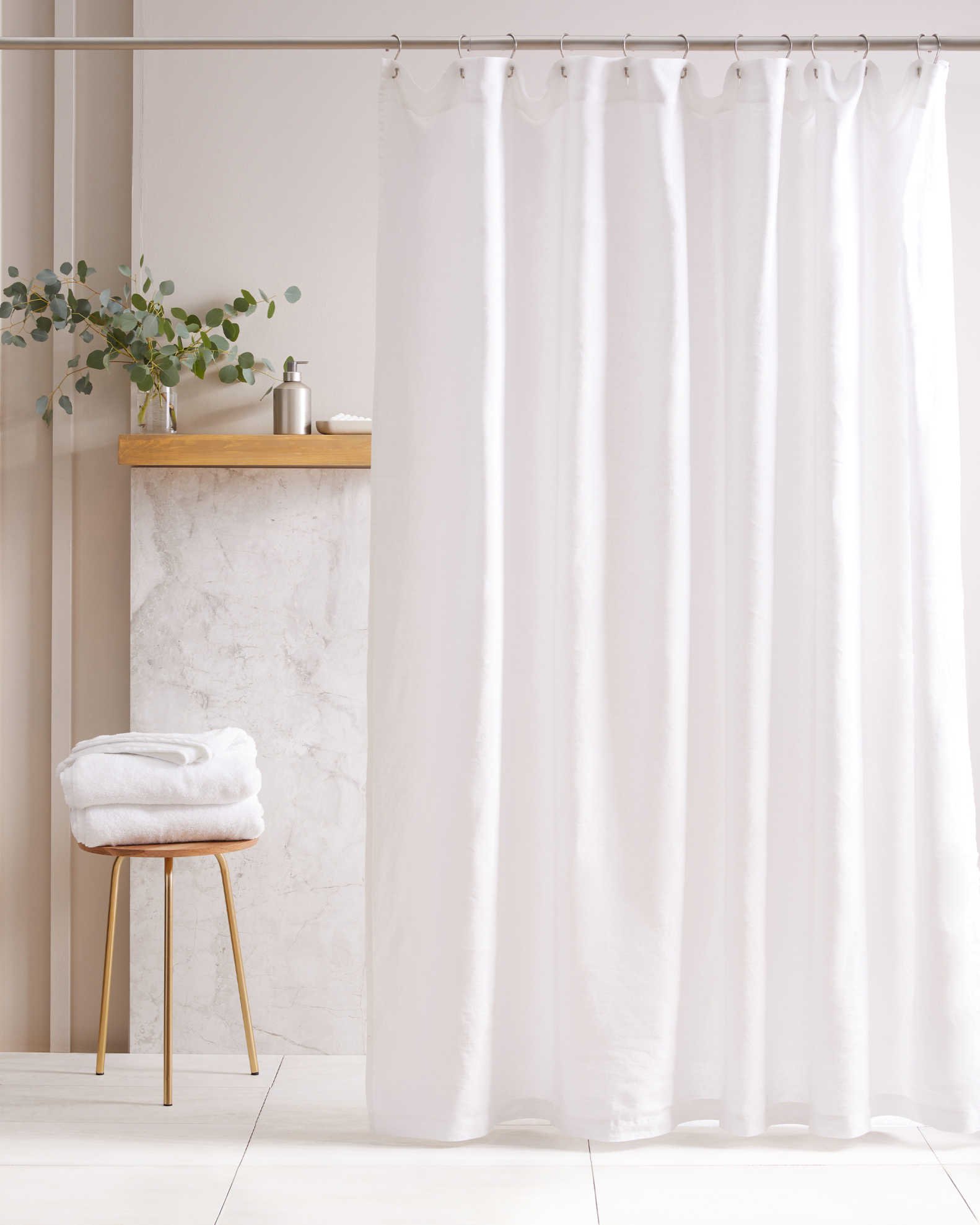 9 Eco-Friendly Shower Curtains & Liners For 2026