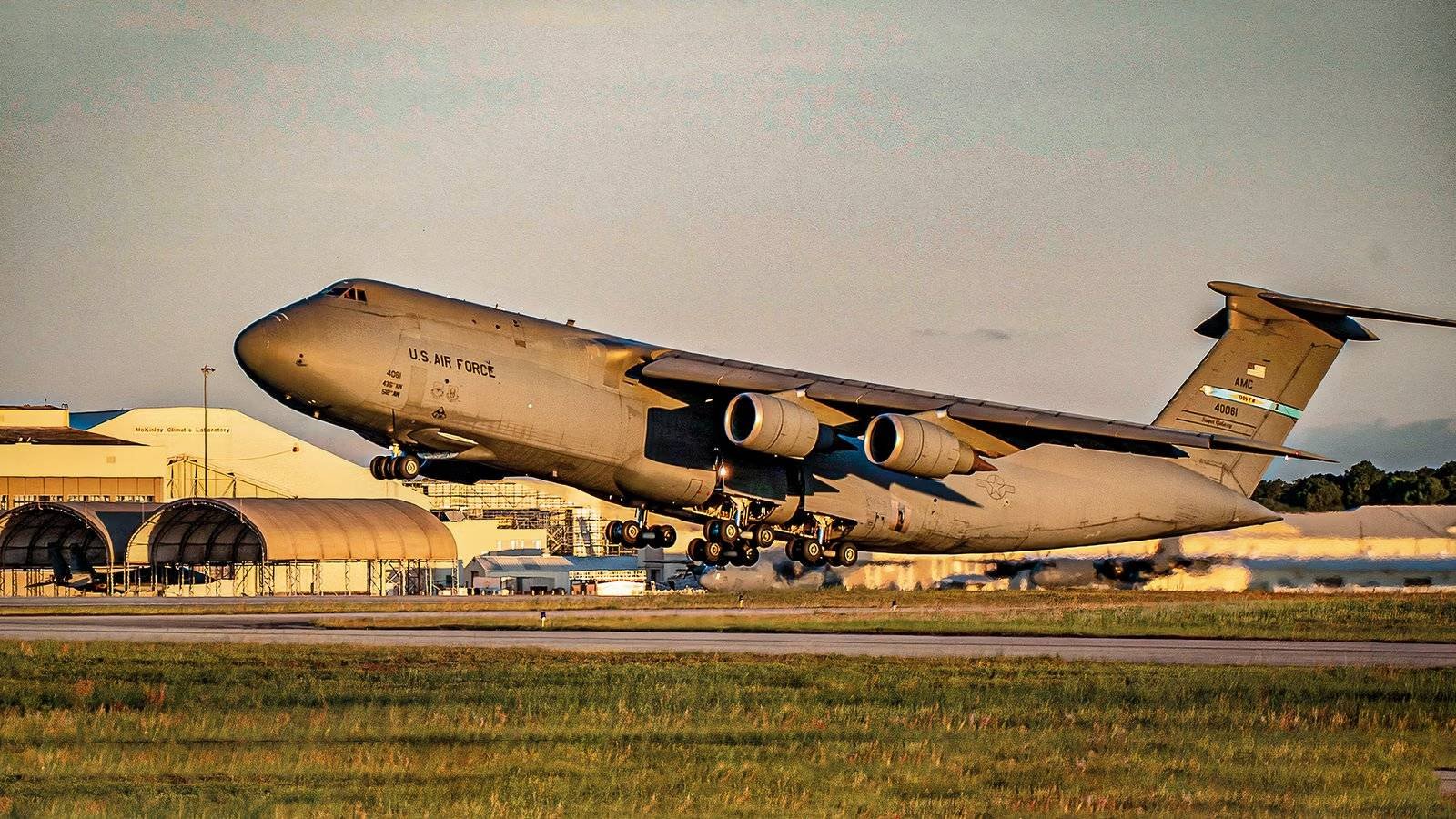 How New CF6 Engines Made The C-5M Galaxy More Fuel Efficient Than The Original C-5