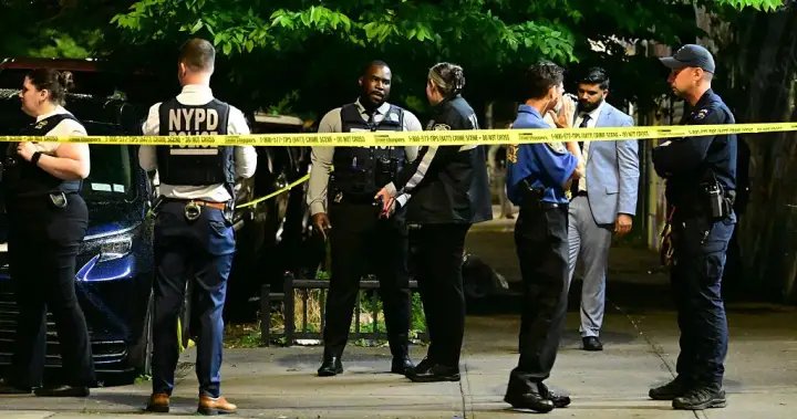 Coney Island shooting leaves 8 injured, including 4 children, police say – National