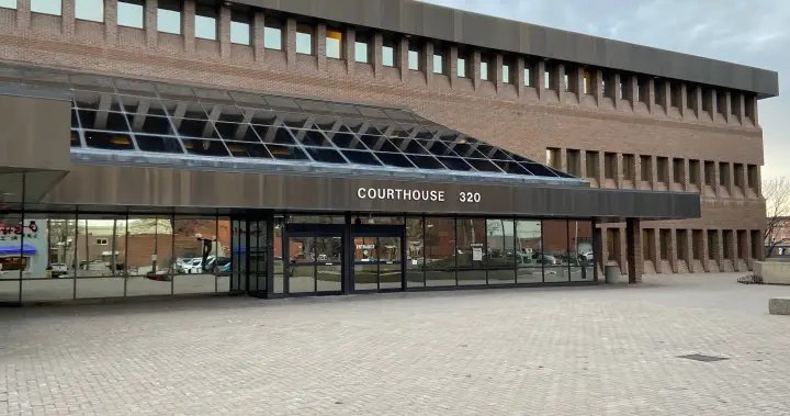 Calgary man facing attempted murder charges in Lethbridge sees case adjourned until next month