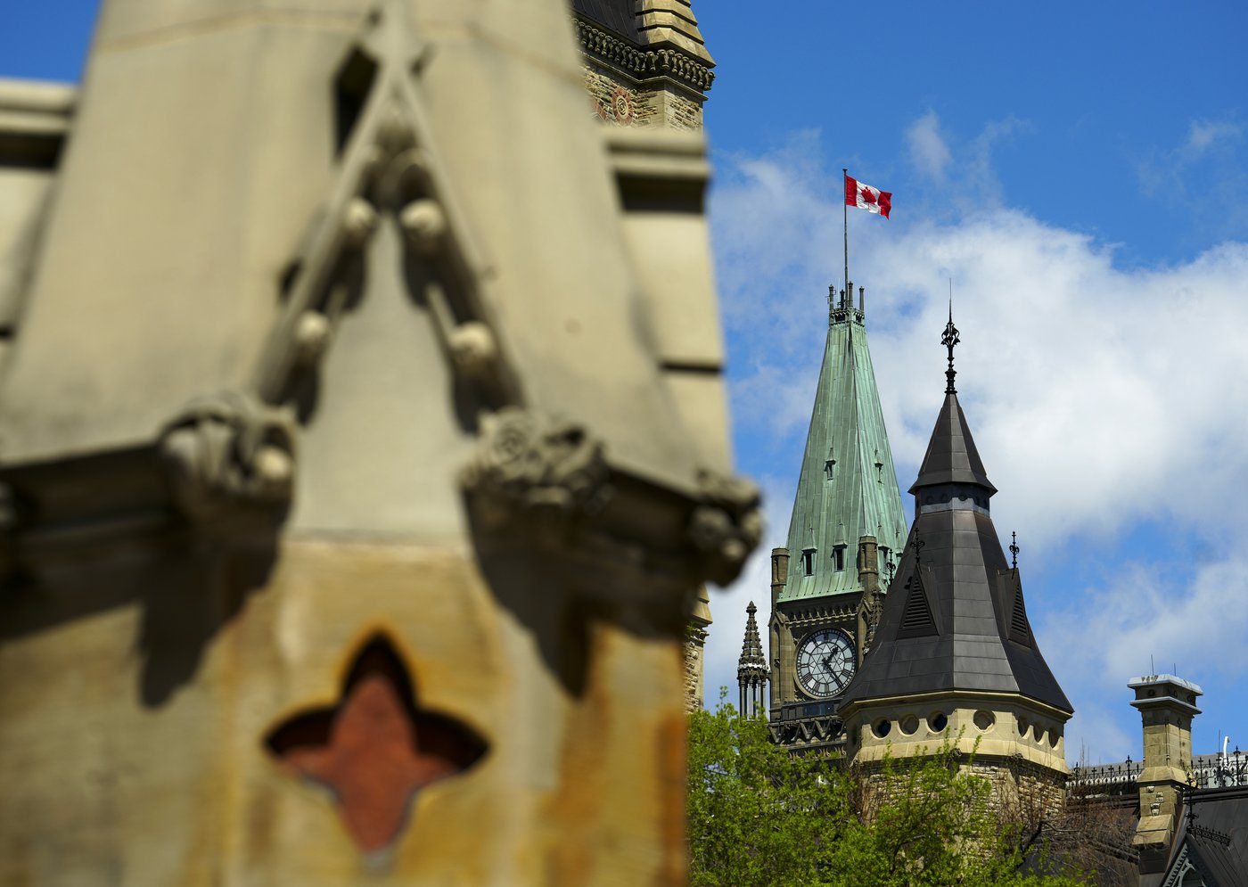 Federal government reports $1.4B deficit for its April-May period