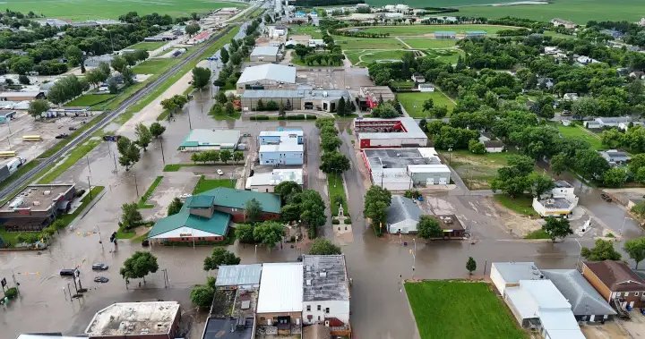 Military support coming to flood-ravaged Parkland region after federal approval – Winnipeg