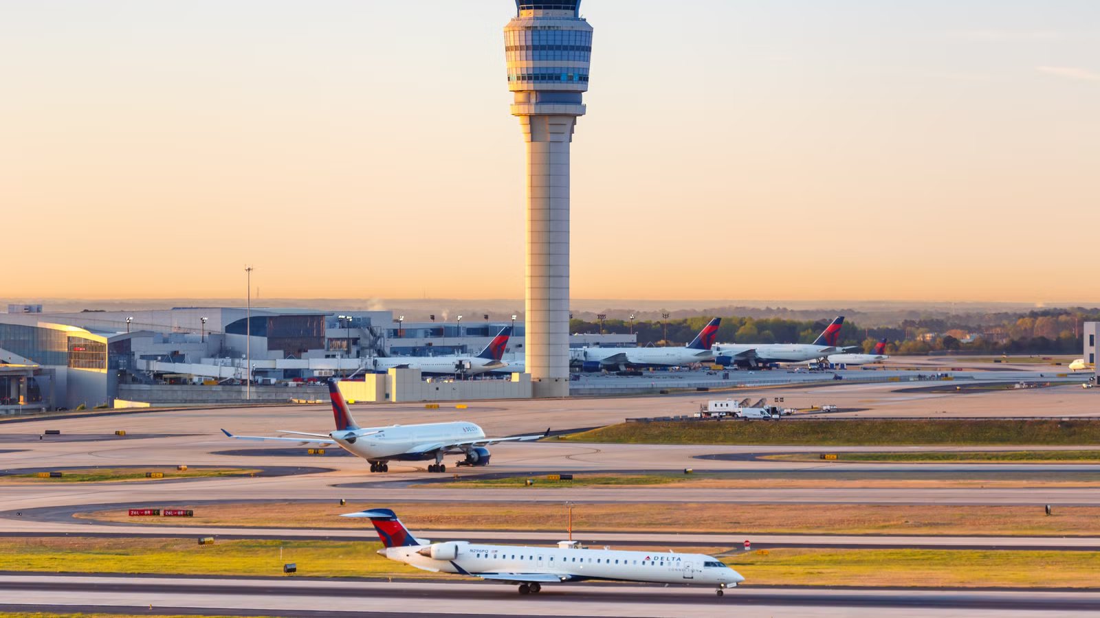 The US’ 10 Busiest Airports: Shocking Winners & Losers For Summer 2026 Flights