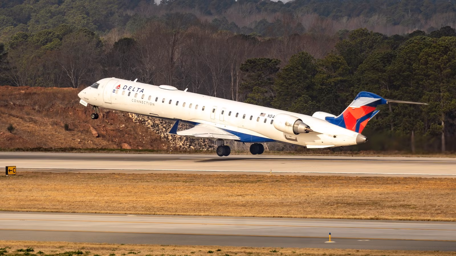 Delta Air Lines To Bring Back Pre-COVID Route From Raleigh–Durham, But Cuts 3 Routes From JFK