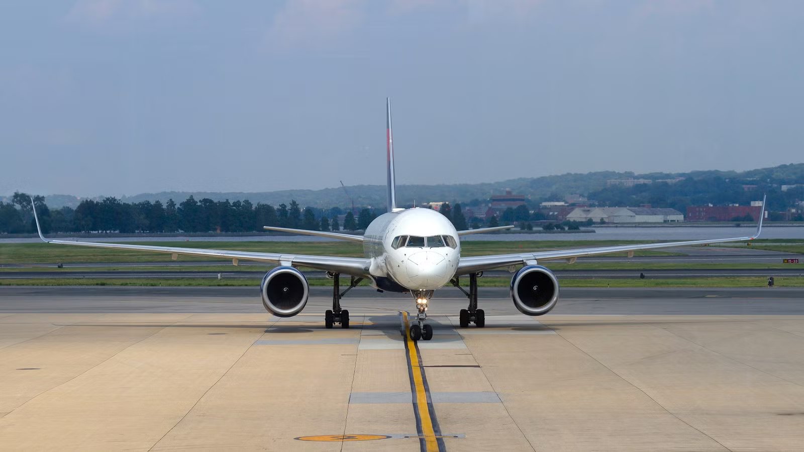Delta Air Lines’ Oldest Active Jet Is 37 Years Old: Here’s Where It’s Still Flying