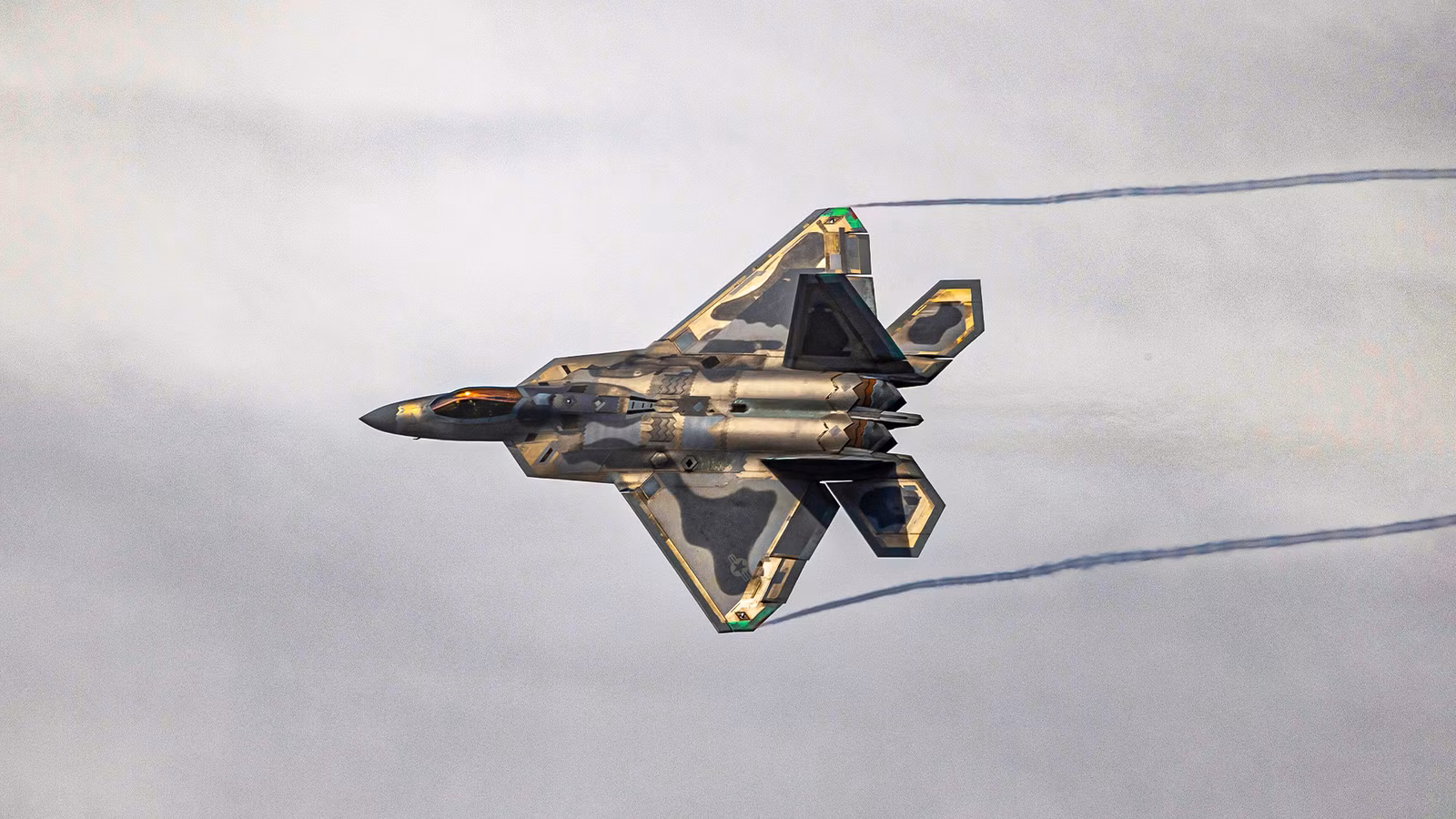 Just How Fuel-Hungry Is The F-22 Raptor In Supercruise?