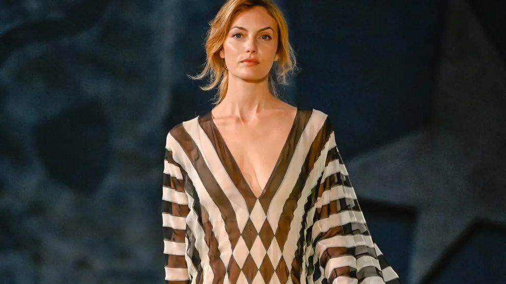 Fendi Fall 2026 Haute Couture Runway, Fashion Show & Collection Review