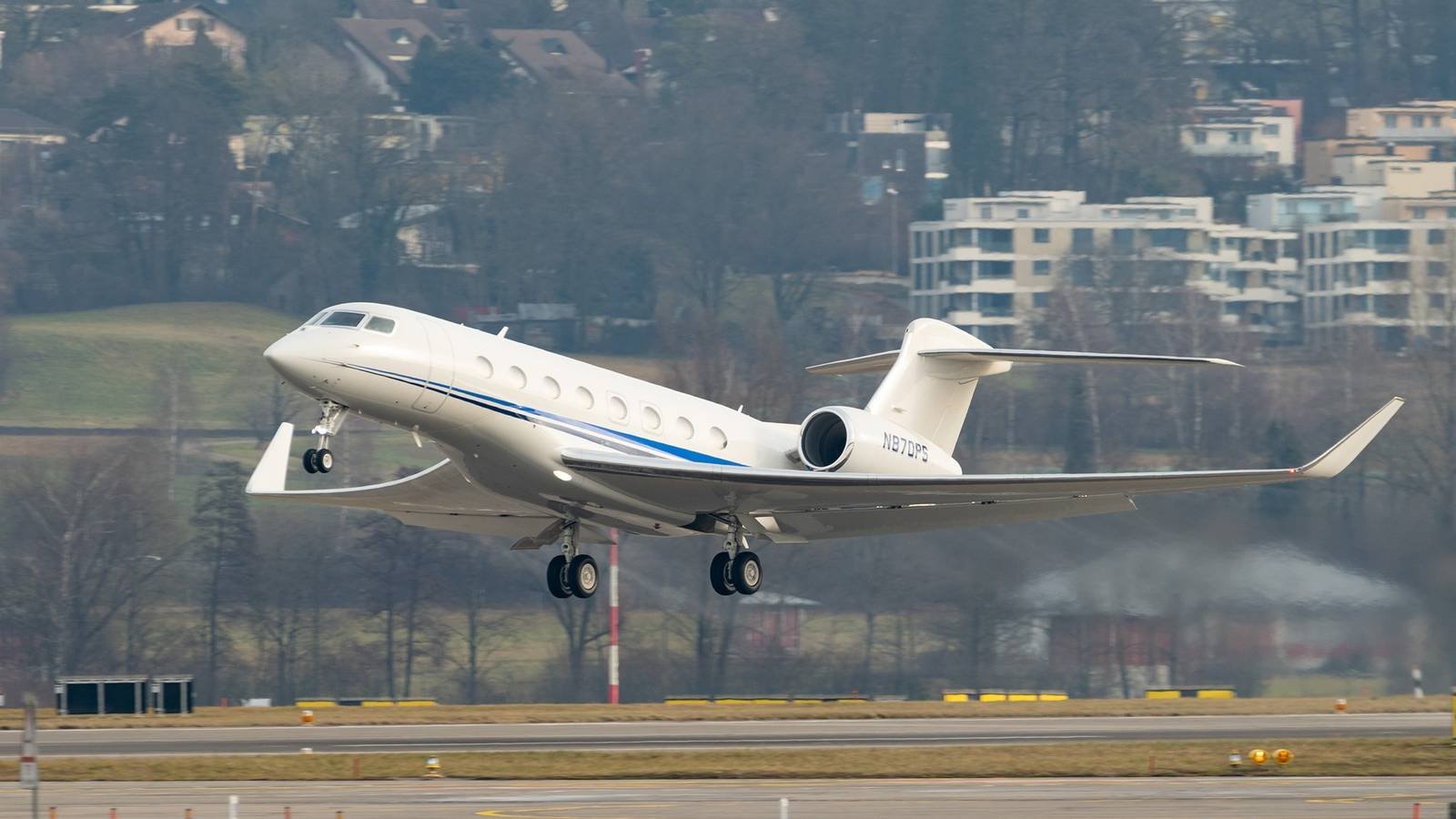 US To Launch Deportation Airline With 737s & Luxury Gulfstreams In 2027