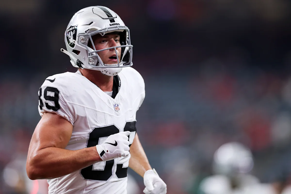 2026 Fantasy Football Rankings Tiers: Top tight ends on the board have some quarterback question marks