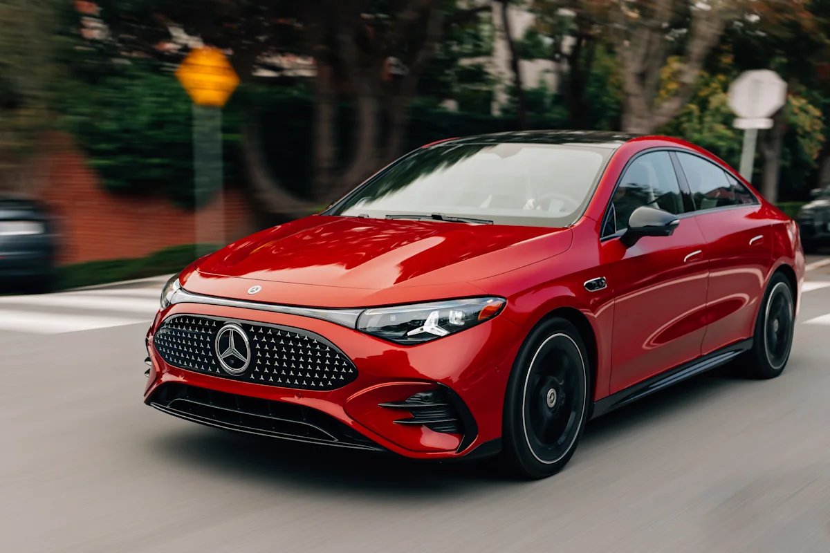 The Mercedes CLA 250+ is a more luxurious Model 3 — at a surprisingly good price: Review