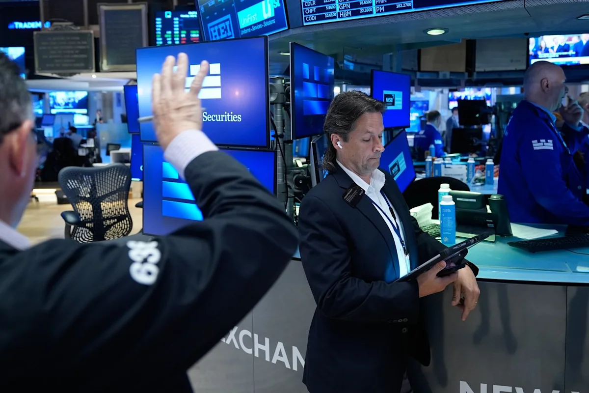 US stocks hold steadier, even as IBM plunges toward its worst day ever