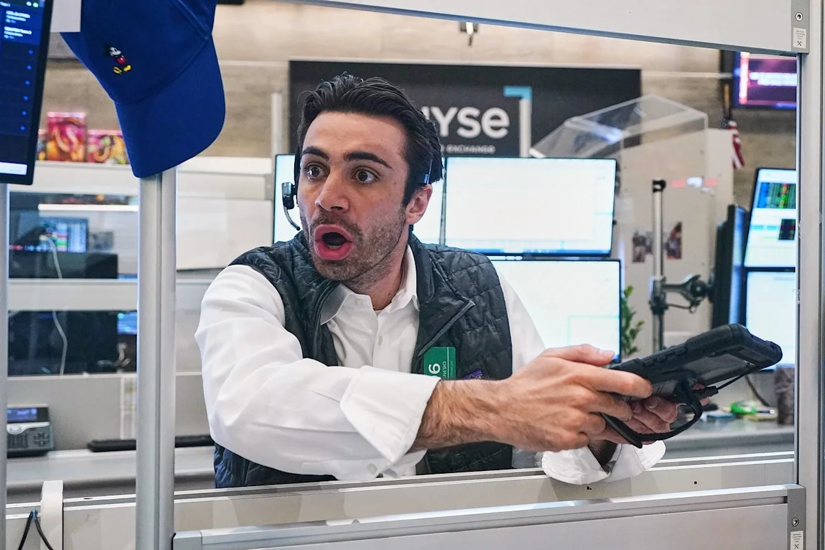 Stocks edge higher while crude oil prices fall for the first time in a week