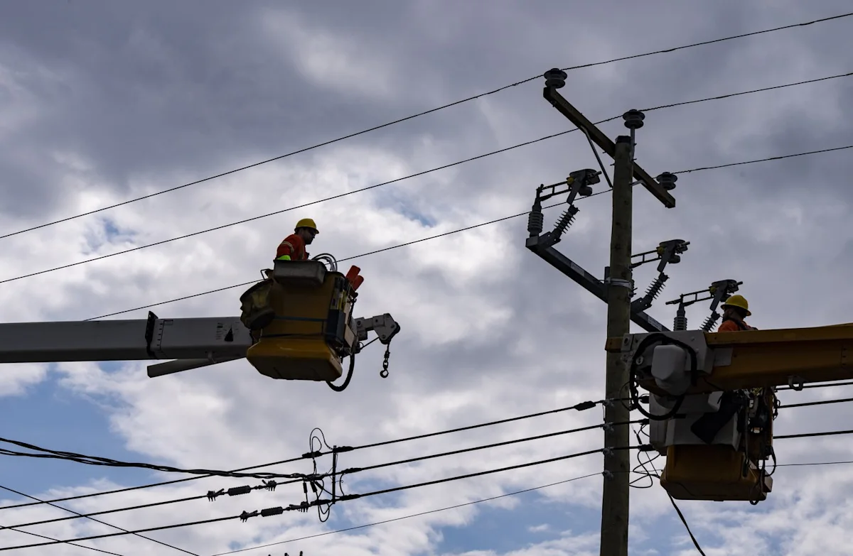 60,000 hydro clients in Quebec, Ontario without power after severe storms