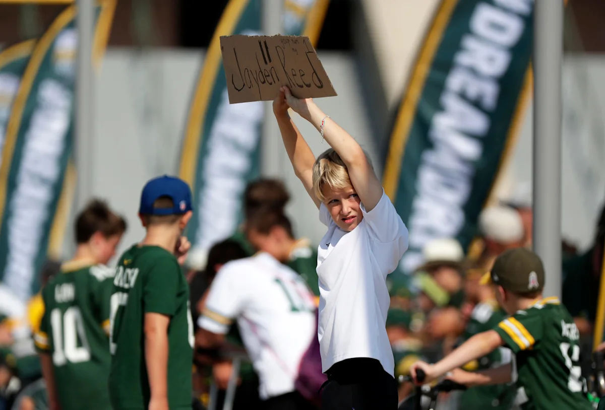 Day 3 of Packers training camp: Team plans activities for young fans