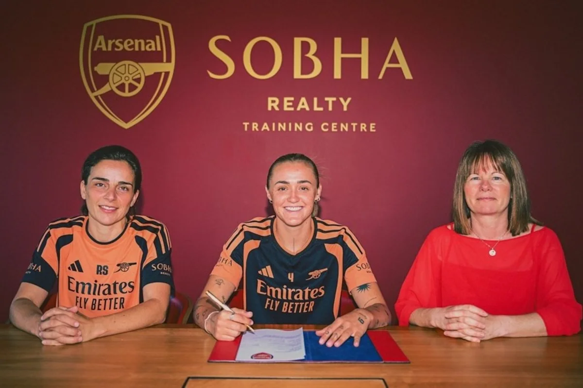 Georgia Stanway completes move to Arsenal