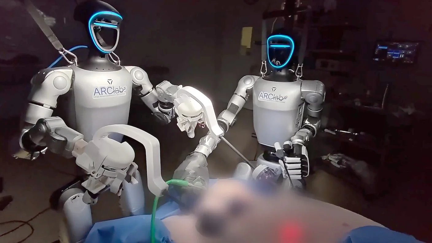 In a First, a Humanoid Robot Performed Live Surgery Under a Surgeon’s Control