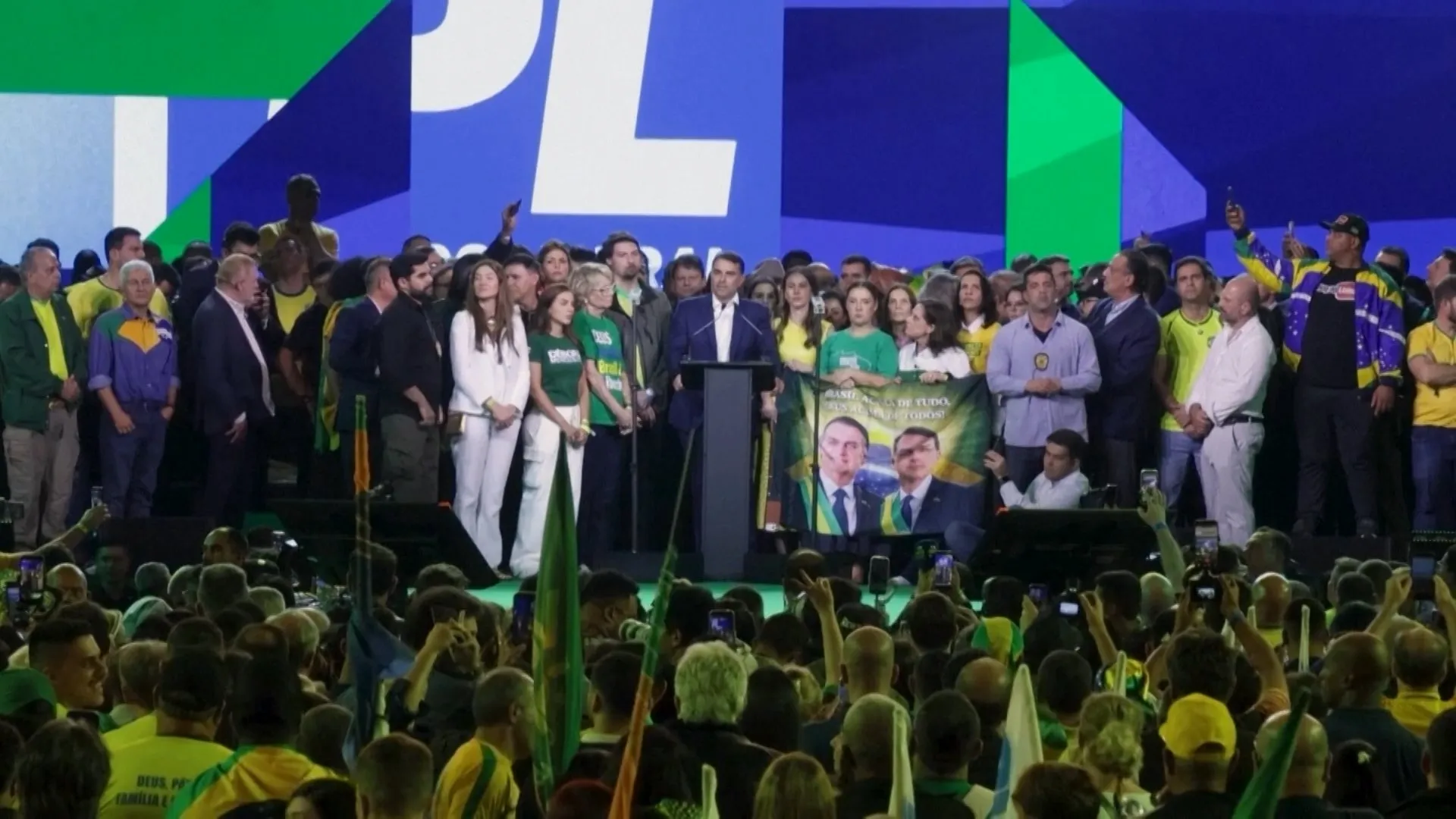 Flavio Bolsonaro launches Brazil presidential bid with Milei support | Elections News