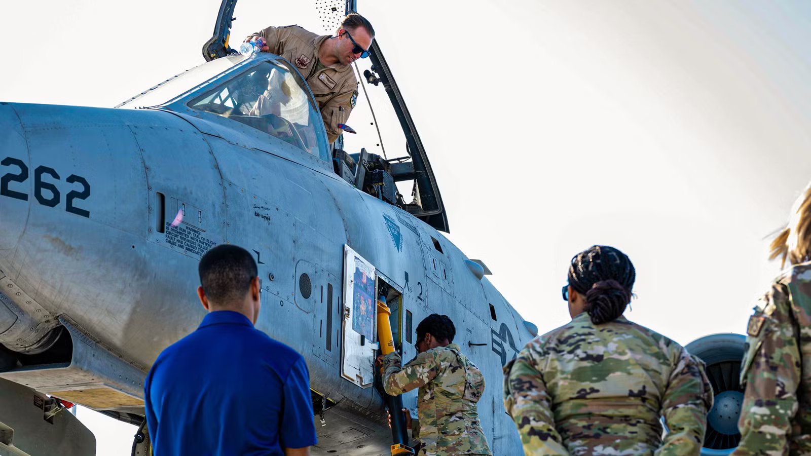 How Much Do US Army Aviation Warrant Officers Make Compared To US Air Force Pilots In 2026?