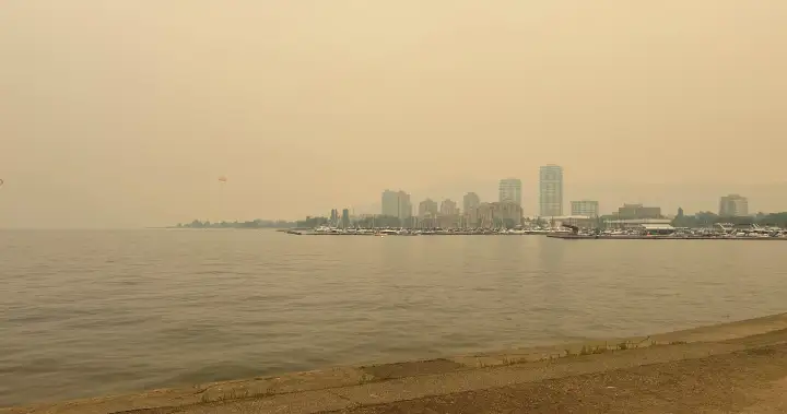 Wildfire smoke blankets Kelowna, prompting health warnings and disrupting summer plans – Okanagan