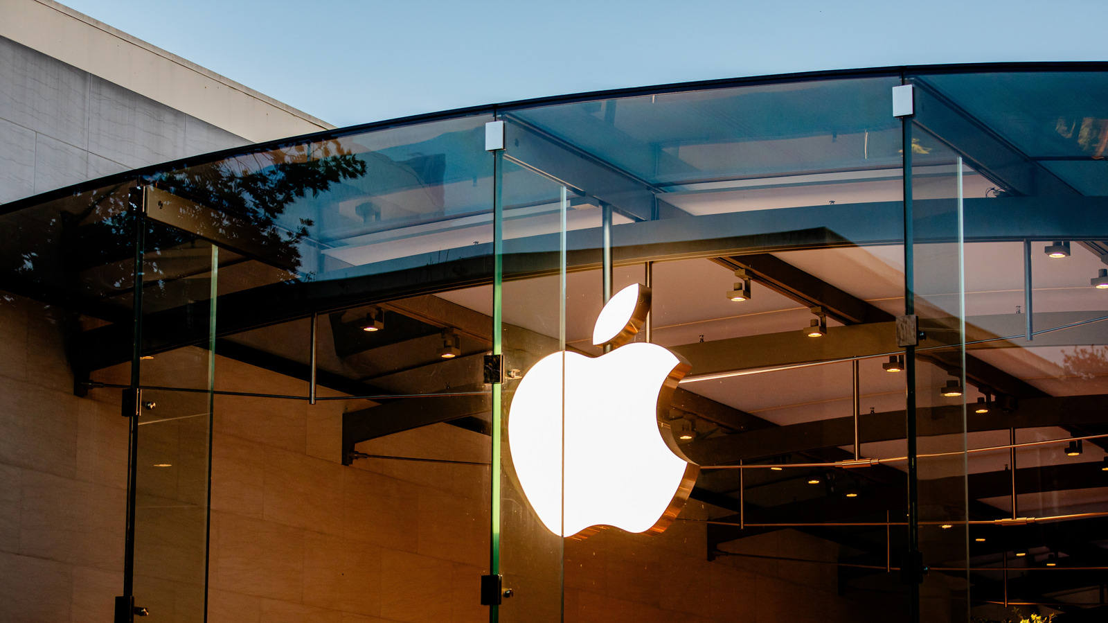 Apple’s Smart Glasses Delay Reportedly Stems In Part From Major Privacy Concerns
