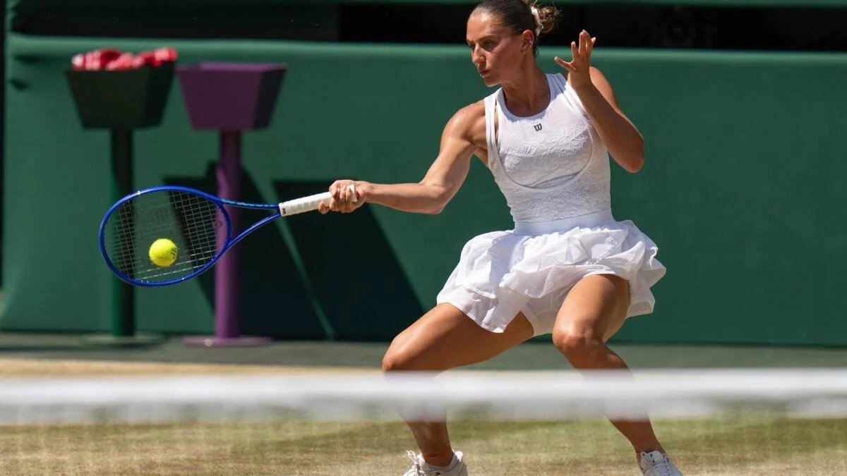 Linda Noskova vs. Marta Kostyuk odds, prediction, time: 2026 Wimbledon ladies’ semifinal picks