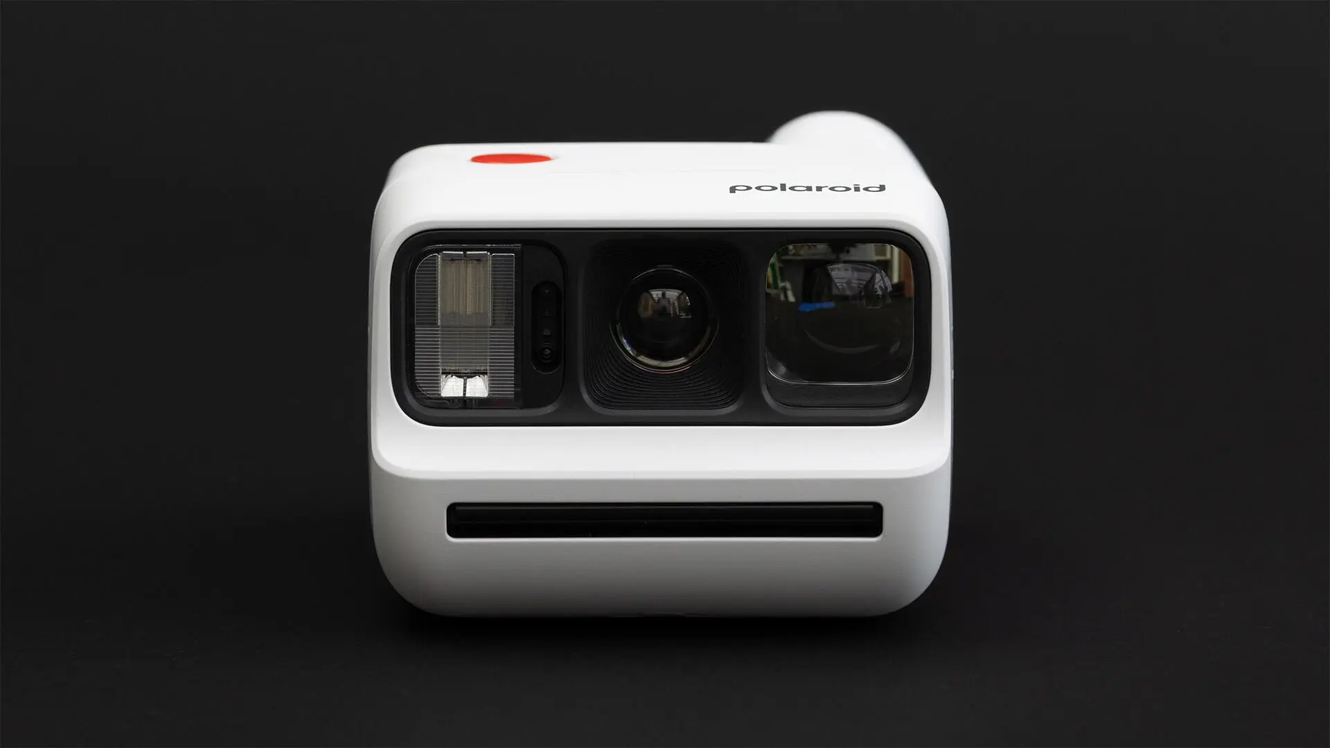 Polaroid Go Gen 3 Instant Camera Review: Every Bit as Retro as It Looks