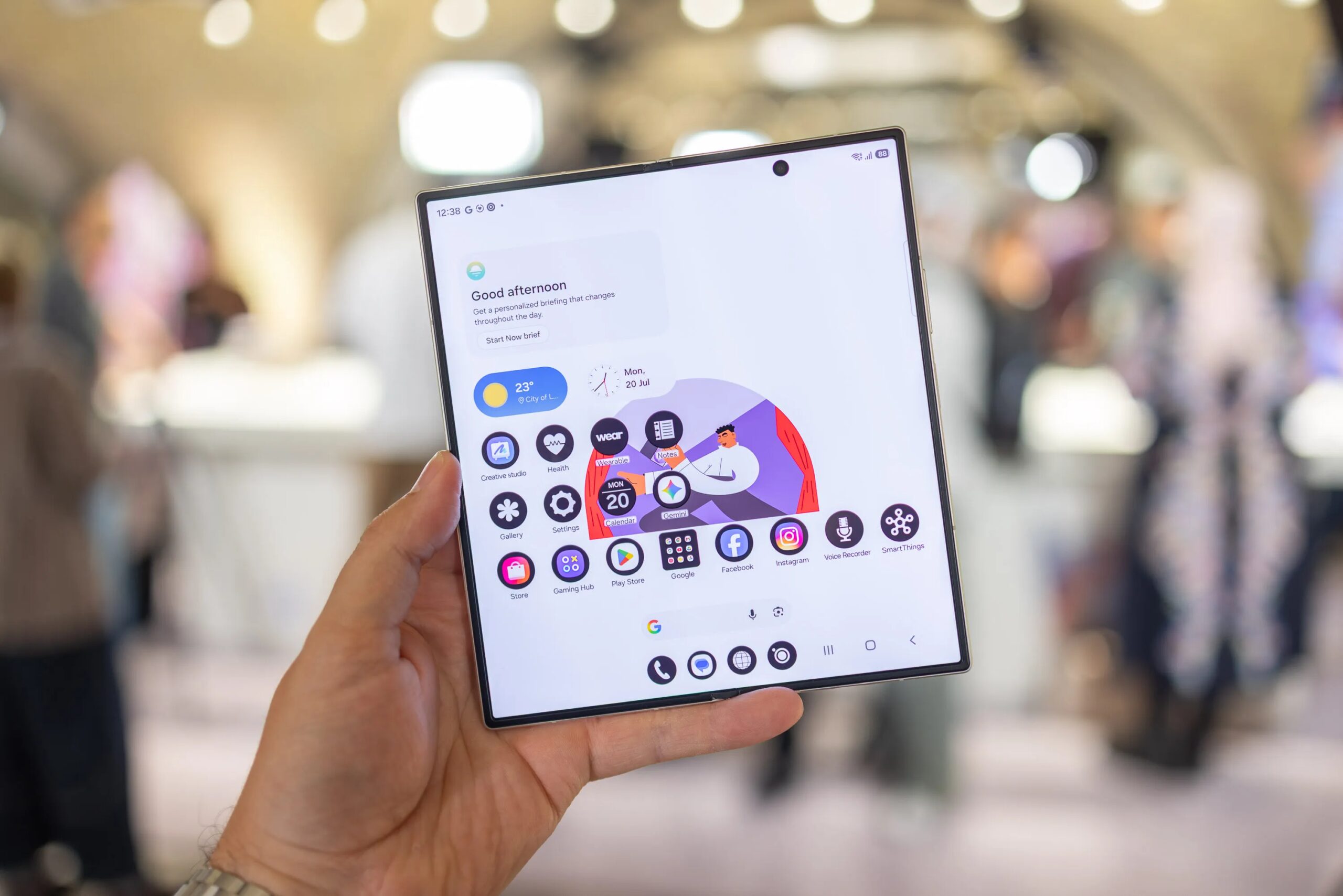 The Galaxy Z Fold 8 Ultra Tries Hard to Justify Its New ‘Ultra’ Name