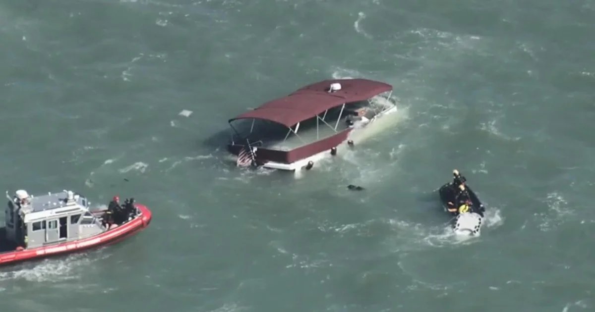 1 dead, 3 missing after boat sinks near Alcatraz Island in San Francisco Bay, authorities say
