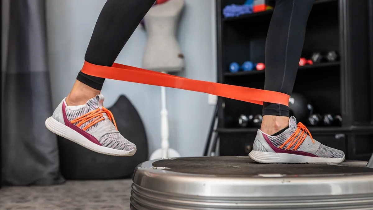 Are Vibration Plates All Hype? Here’s What Experts Think About the Latest Trend