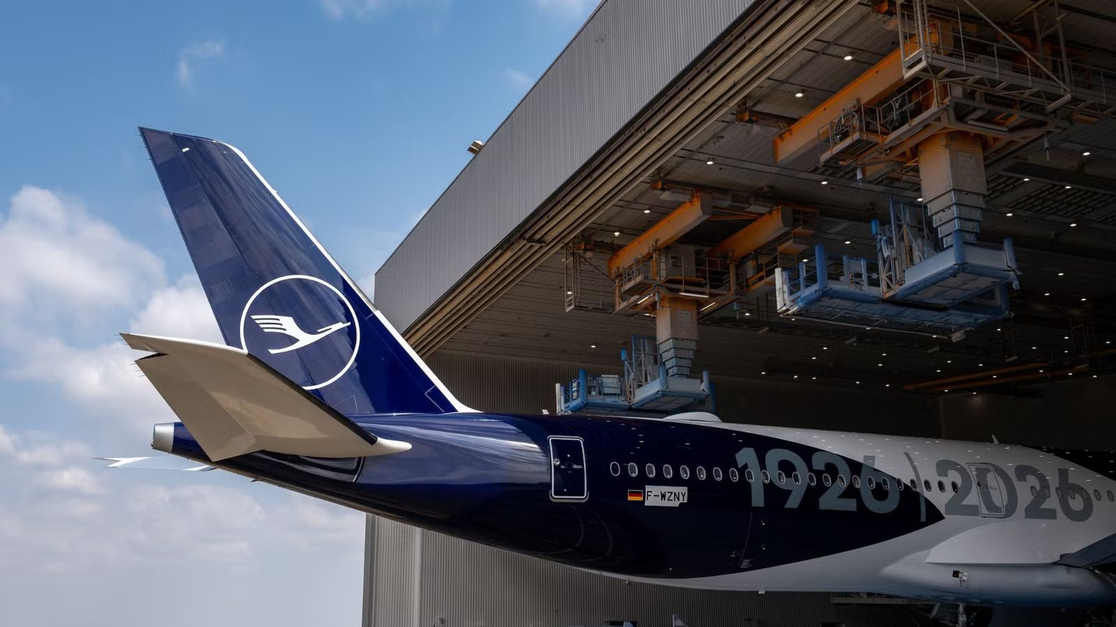 Lufthansa’s 1st A350-1000, 700th Airbus Jet Arrives With Striking 100 Years Livery