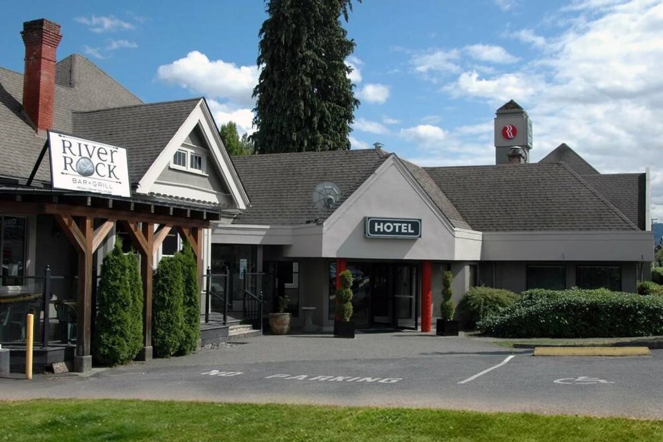 Province breached duty to restore hotel used as housing: judge
