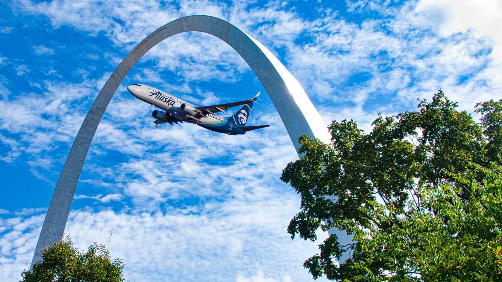 Why Does Alaska Airlines Fly Internationally From St. Louis?
