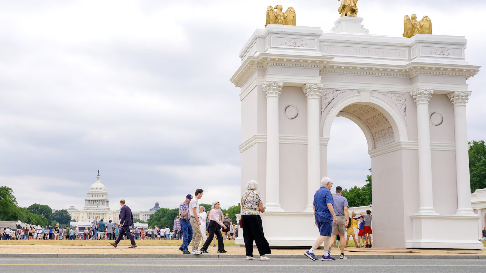 Trump’s plan for a triumphal arch in the nation’s capital is getting another review