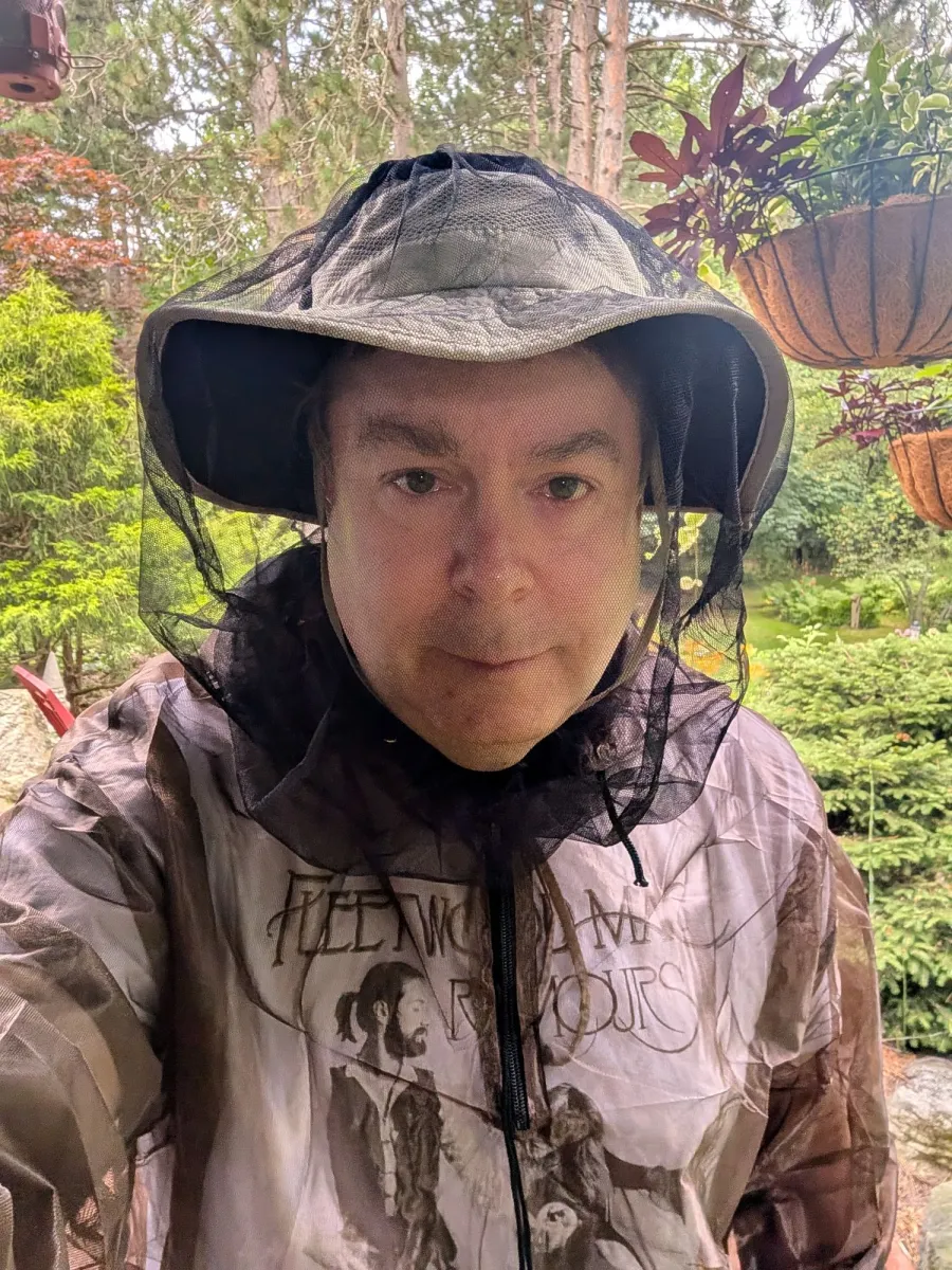 Nobody meshes around with Mark! – Mark My Words
