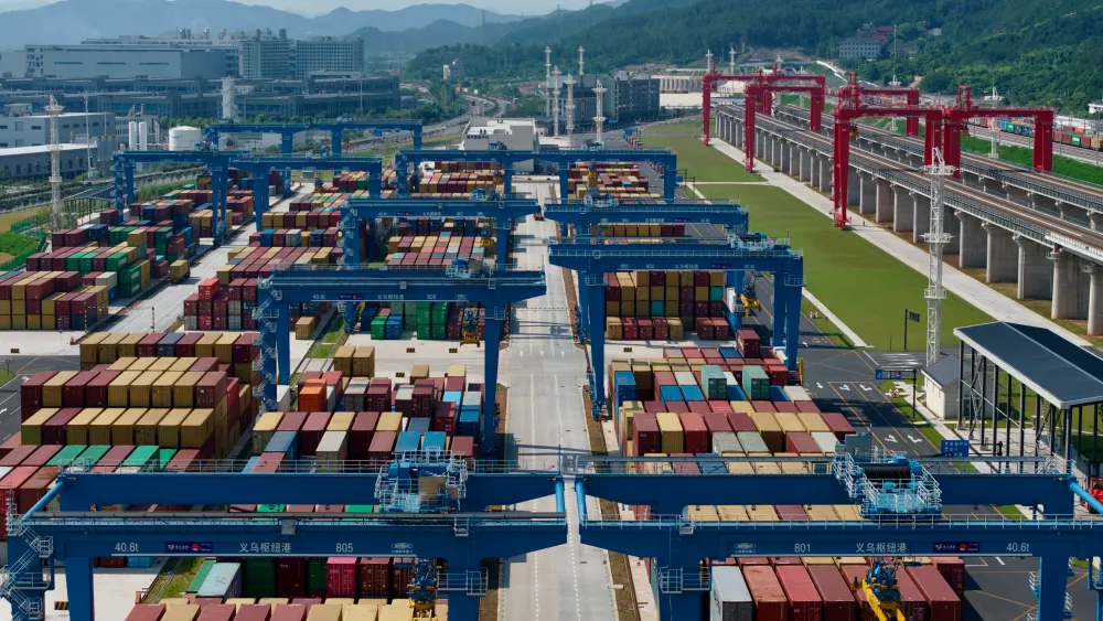 China Unveils AI-Powered Smart Port Plan to Modernize Customs
