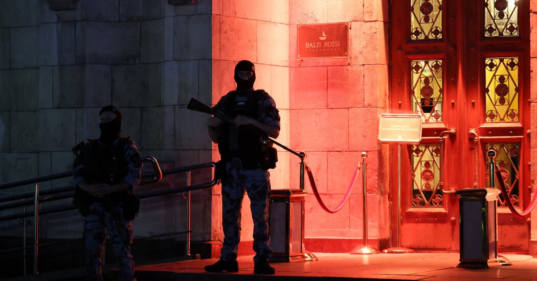 Improvised Bomb Kills 3 at an Upscale Moscow Restaurant