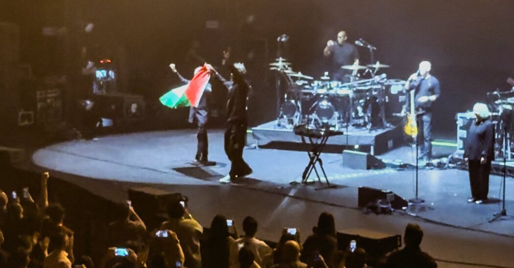 Singapore Bans Band Massive Attack for Displaying Palestinian Flag