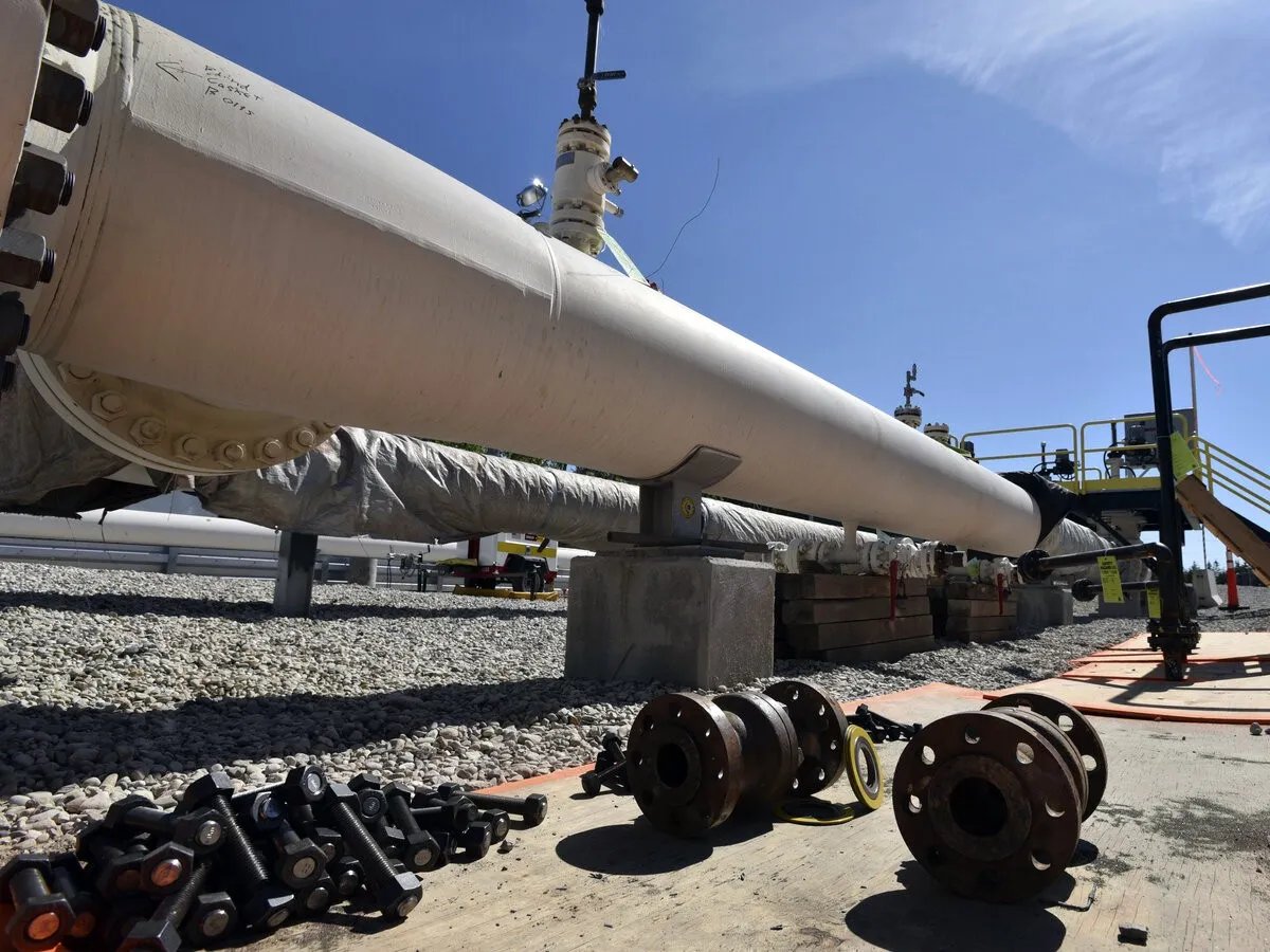 Why this Canada-U.S. pipeline has emerged as a midterm election issue in the U.S. Midwest