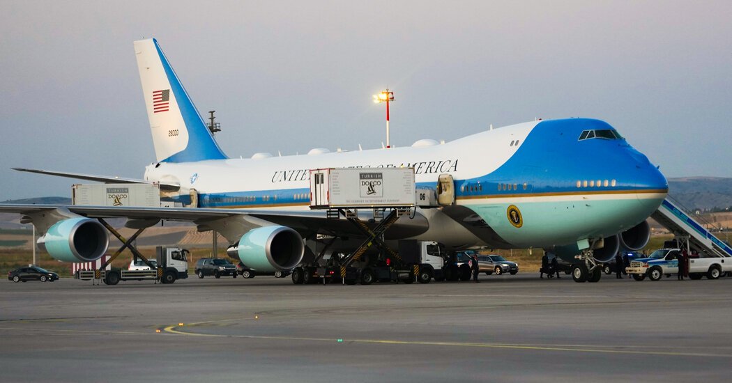 Trump Said to Have Secretly Used Military Jet to Leave Turkey Amid Threats