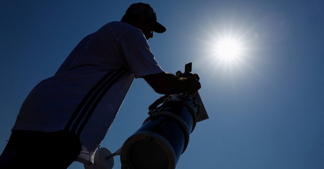 Solar Eclipse Live Updates: Europe Counts Down to Watch Its First Total Eclipse in Decades